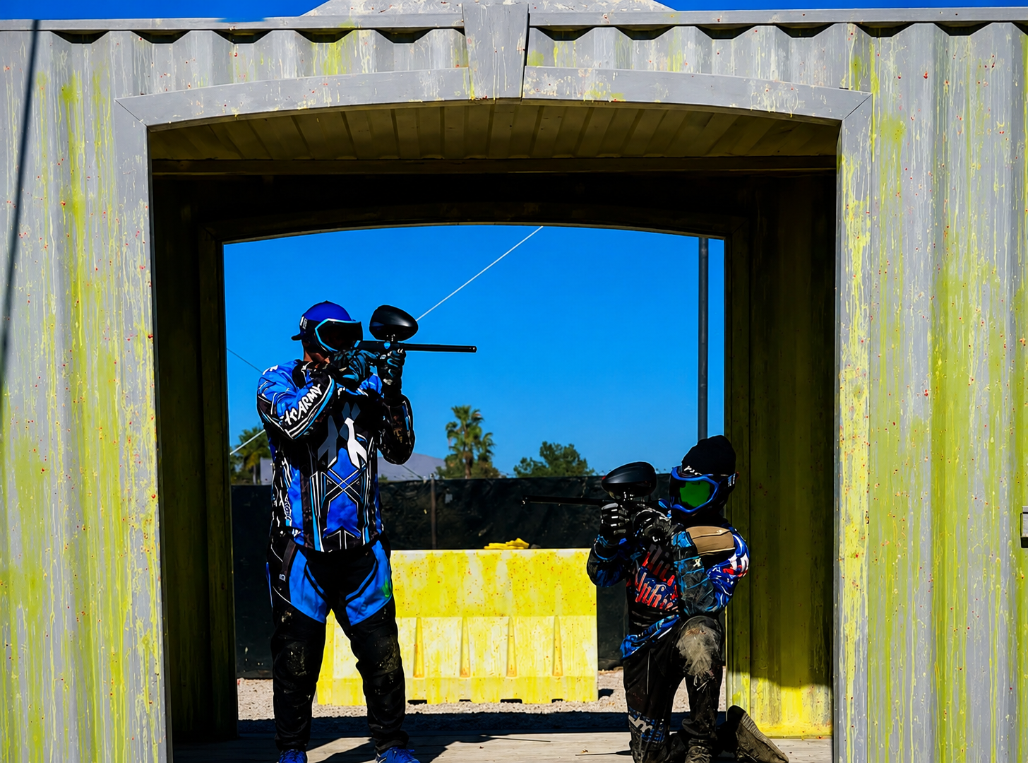 AZ Streetz players geared up at the Fightertown paintball field