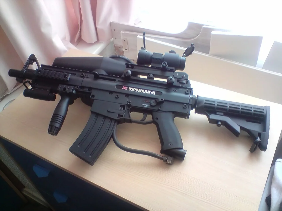 Tippmann X7 paintball marker